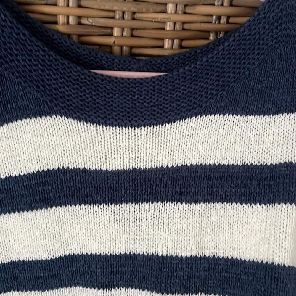 Top - Picture 3 of 4